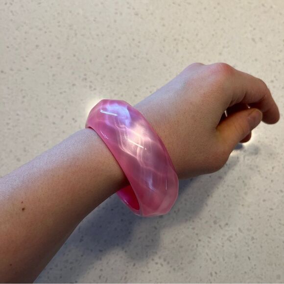 Asymmetrical Textured Thick Resin Bracelet - Picture 3 of 10